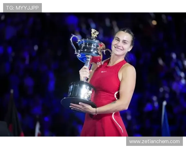 中国网球新星勇夺大满贯首冠，打破历史纪录迎接职业新高峰