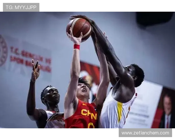 中国男篮全力备战世界杯,目标突破小组赛迎接更强对手挑战 中国男篮全力备战世界杯,目标突破小组赛迎接更强对手挑战